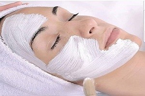 Ansigtsbehandlinger Retinol, urte-peel og frugtsyre